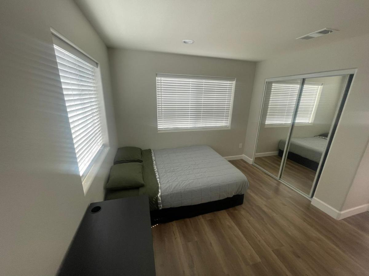 Humble Home Santa Ana 2 ภายนอก รูปภาพ